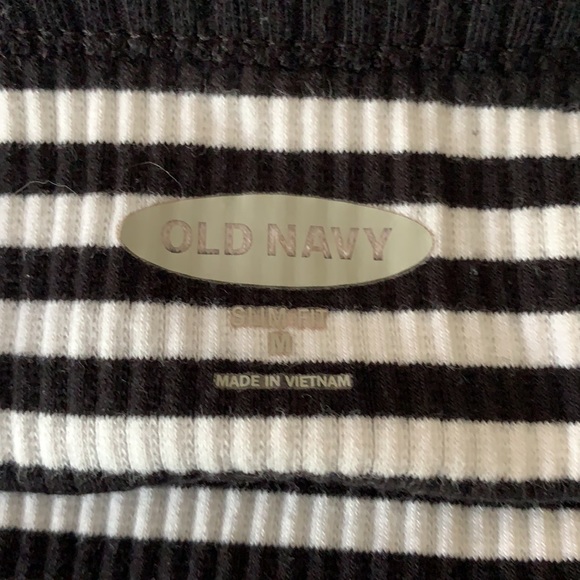 Old navy slim fit medium striped tank top - Picture 3 of 3